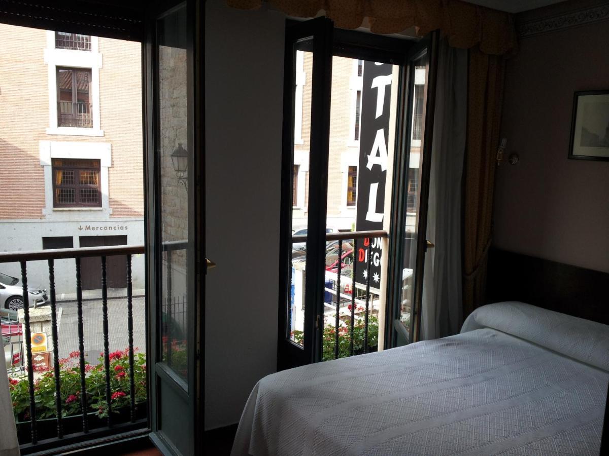 Don Diego Avila Room photo
